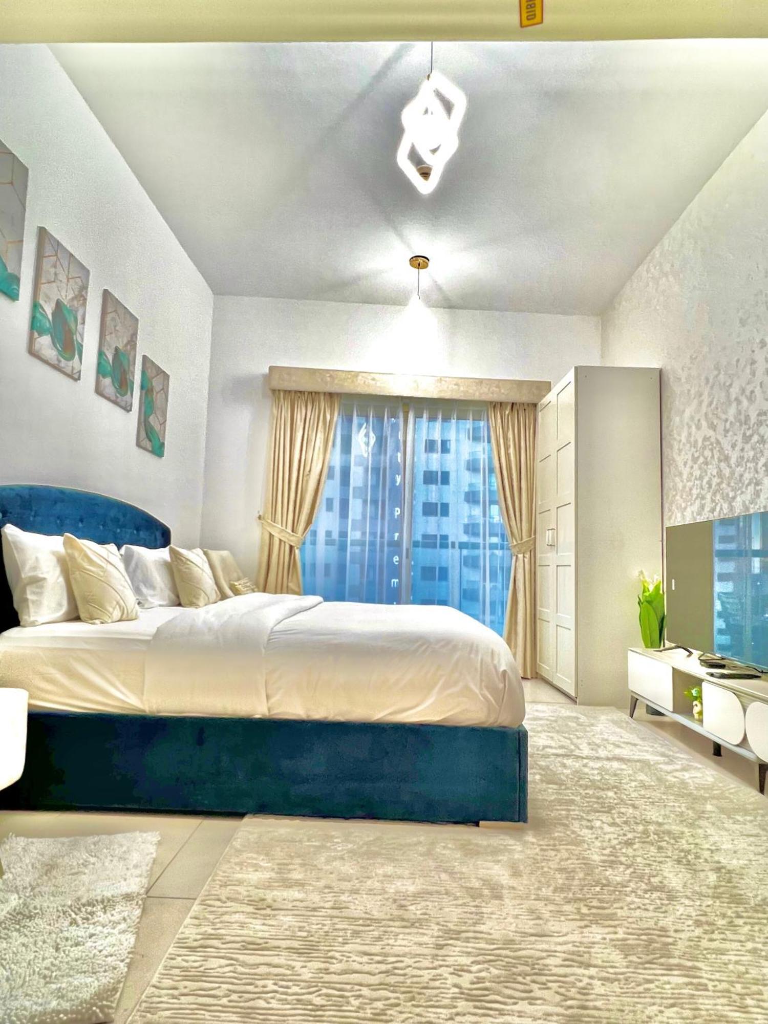 Elegant Marina View King Bed Appartamento Dubai